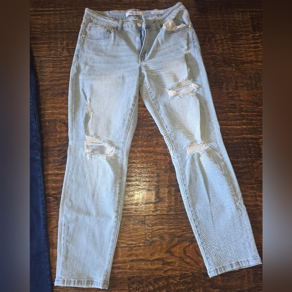 Light Blue Distressed Women's Jeans